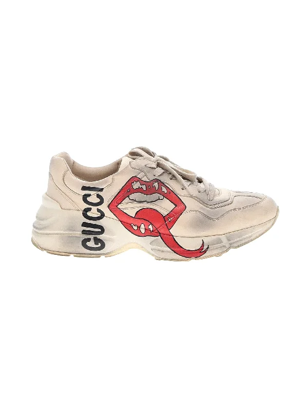 Savings Bonanza wool-blend coatSneakers