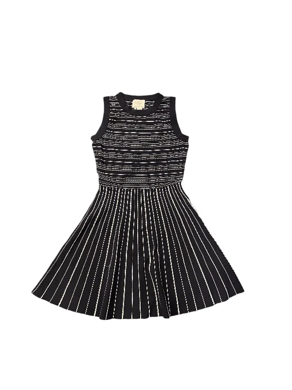 Limited Edition sleek dressDress Sweater By Kate Spade In Black & White, Size: S