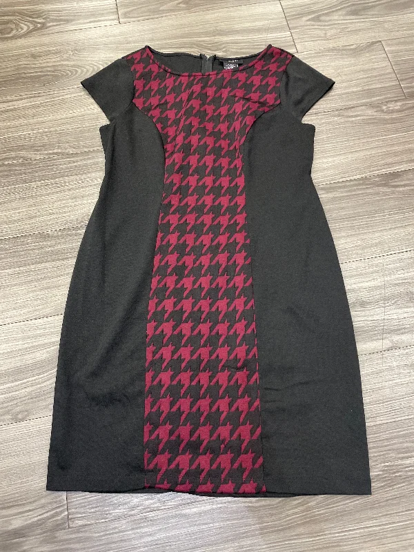Friends and Family Sale minimalistic dressDress Casual Midi By Clothes Mentor In Black & Red, Size: 14 Friends and Family Sale minimalistic dressDress Casual Midi By Clothes Mentor In Black & Red, Size: 14