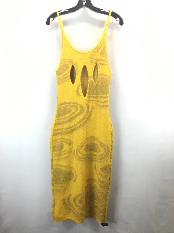Must-Have Deals floral wrap dressDress Sweater By Clothes Mentor In Yellow, Size: S