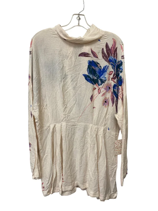 Weekend Deal v-neck dressDress Casual Short By Free People In Pink, Size: M