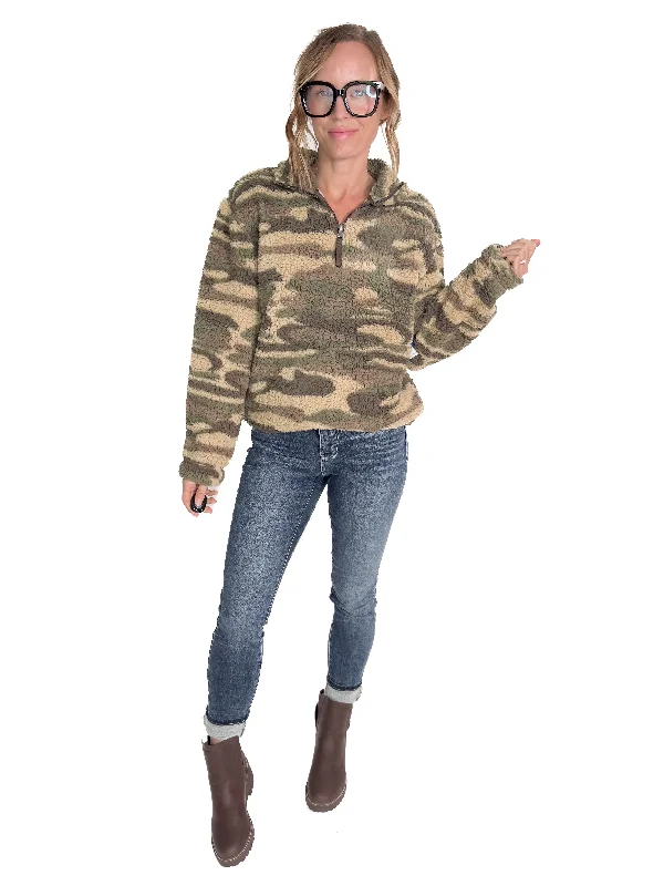 Stock Up and Save classic zip-up coatWoodlyn Camo Teddy Pullover
