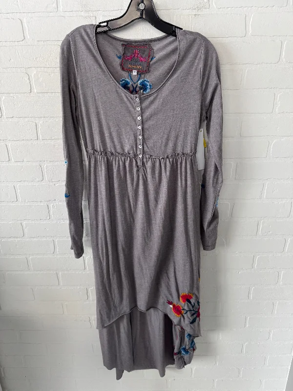 Price Blitz casual summer dressDress Casual Midi By Johnny Was In Grey & Pink, Size: S Price Blitz casual summer dressDress Casual Midi By Johnny Was In Grey & Pink, Size: S