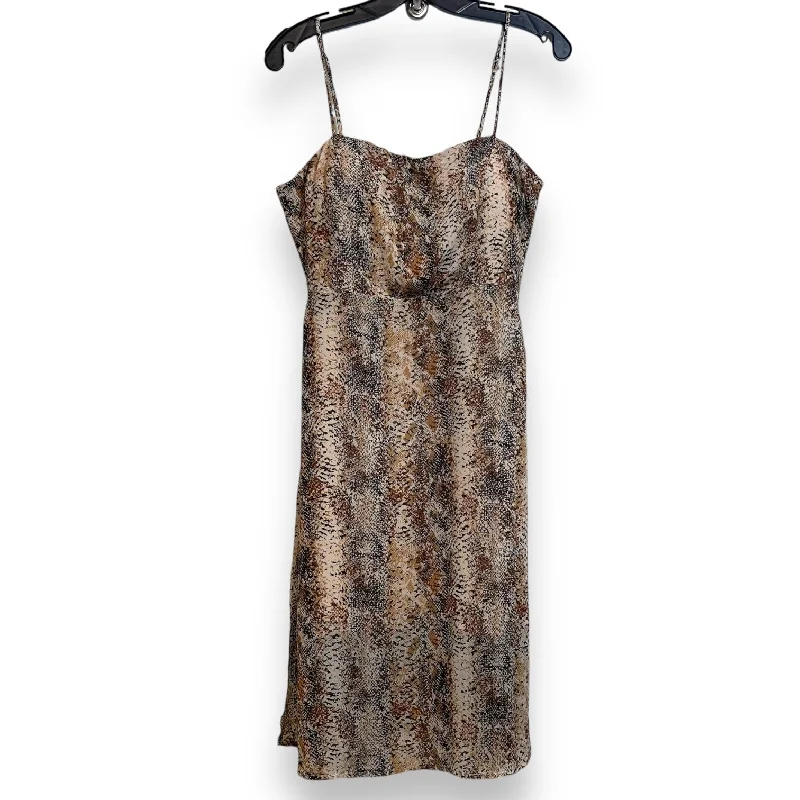 Bargain Blast shift dressDress Casual Midi By Lola In Leopard Print, Size: M