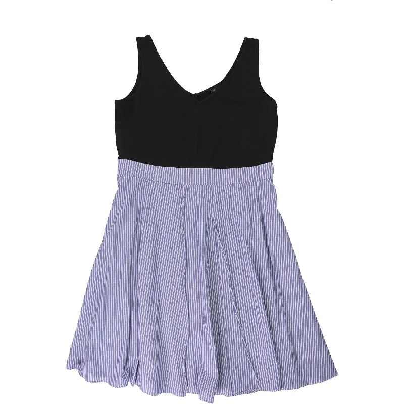 While Supplies Last fitted dressCity Chic Womens Blocked Fit & Flare Dress, Blue, 14W While Supplies Last fitted dressCity Chic Womens Blocked Fit & Flare Dress, Blue, 14W