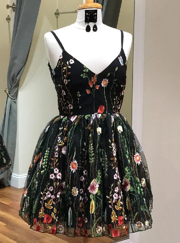 boho-chic dressSpaghetti-straps V-neck Black Floral Embroidery Short Homecoming Dress OM364