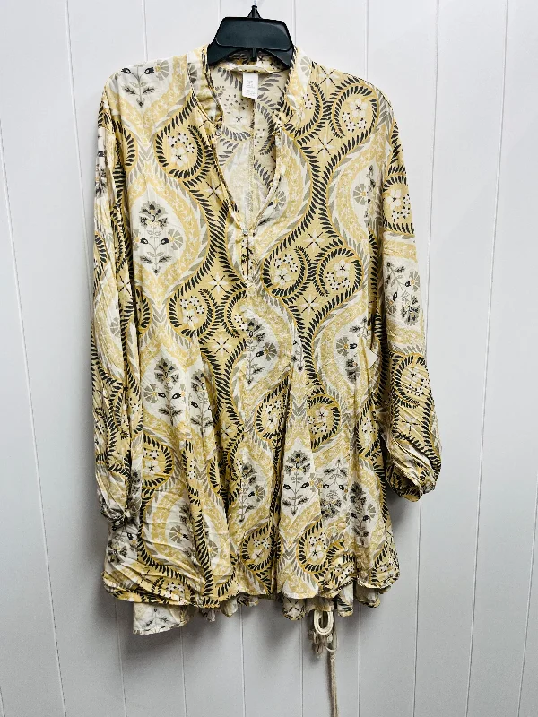 Stock Clearance chic dressDress Casual Short By H&m In Cream, Size: Xl