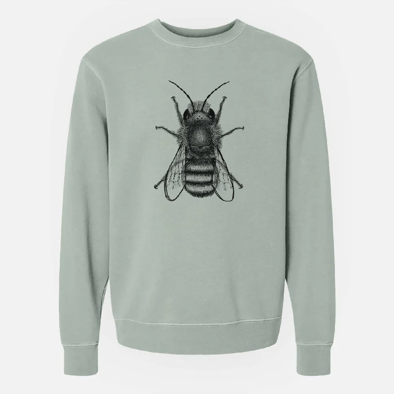 breathable workout hoodieOsmia Bicornis - Red Mason Bee - Unisex Pigment Dyed Crew Sweatshirt