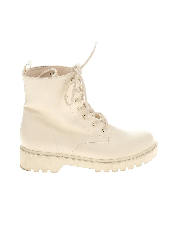 Limited Time graphic coatBoots